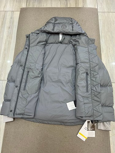 Lululemon Silver Grey Glossy Hooded White Goose Down Puffer Jacket