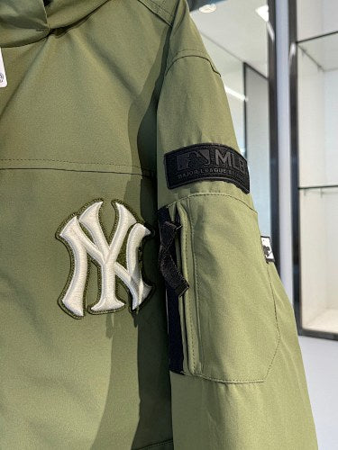 MLB NY Yankees Olive Green Fur Hood Down Parka