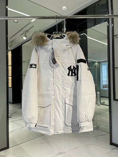MLB NY Yankees Cream Fur Hood Down Parka