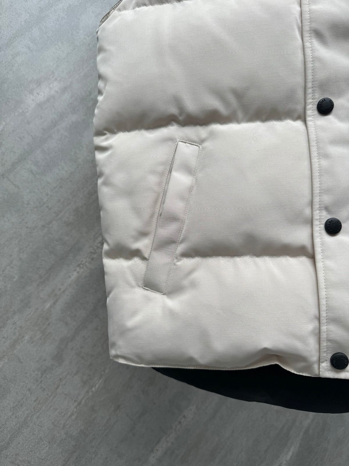 Canada Goose Cream Freestyle Crew Down Vest