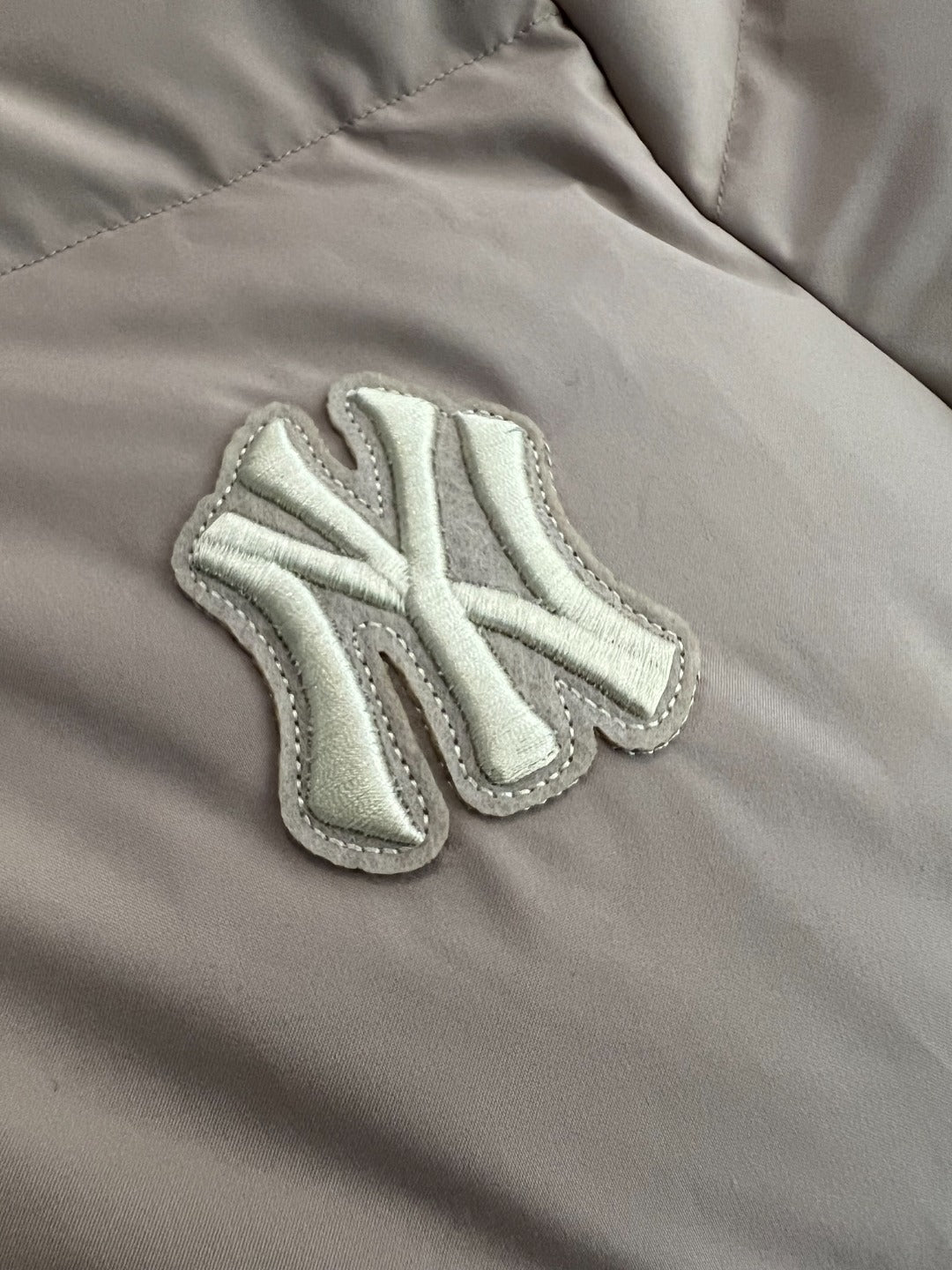 MLB New York Yankees Beige Premium Down Long Parka Hooded