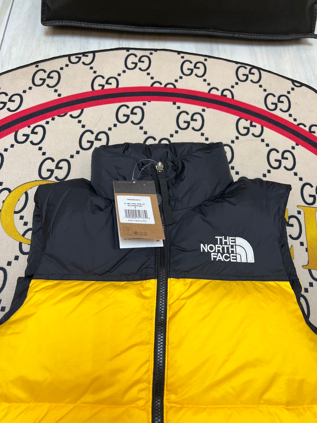 The North Face – Yellow/Black – 1996 Retro Nuptse Down Vest